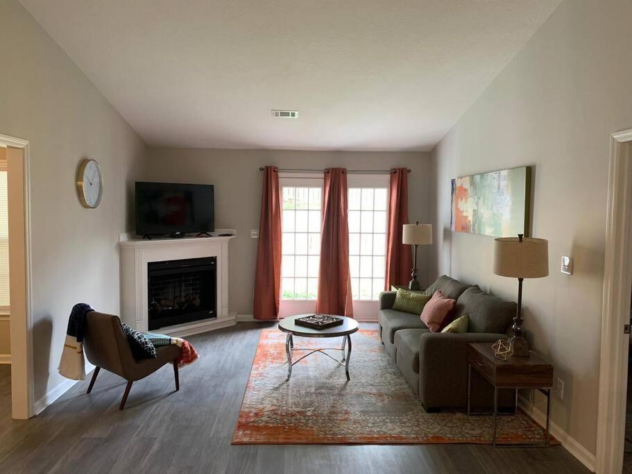 Comfy, Stylish Townhome Near I-20! Огаста Екстер'єр фото